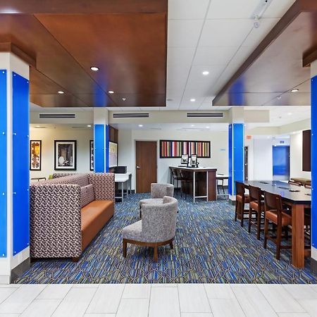Holiday Inn Express & Suites Tulsa South - Woodland Hills By Ihg Dış mekan fotoğraf