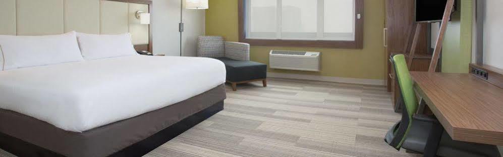 Holiday Inn Express & Suites Tulsa South - Woodland Hills By Ihg Dış mekan fotoğraf
