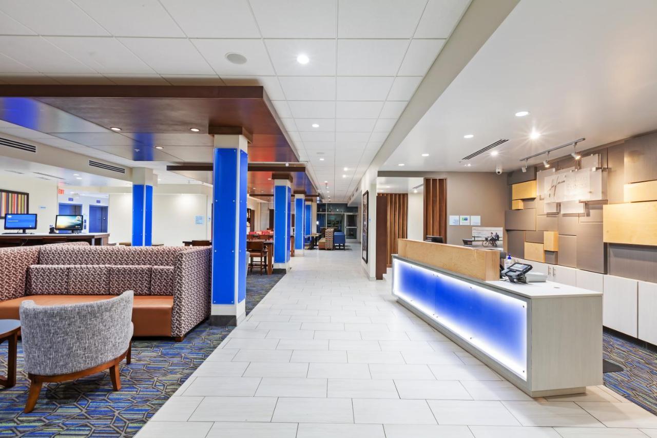 Holiday Inn Express & Suites Tulsa South - Woodland Hills By Ihg Dış mekan fotoğraf